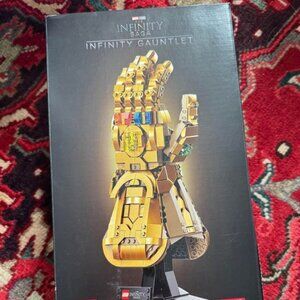 Lego Unopened Marvel Infinity Gauntlet